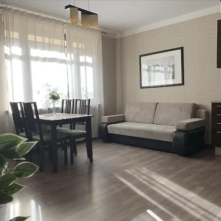 Pulaskiego 11a - Przestronne Apartamenty, Centrum 索波特
