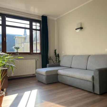 Pulaskiego 11a - Przestronne Apartamenty, Centrum *